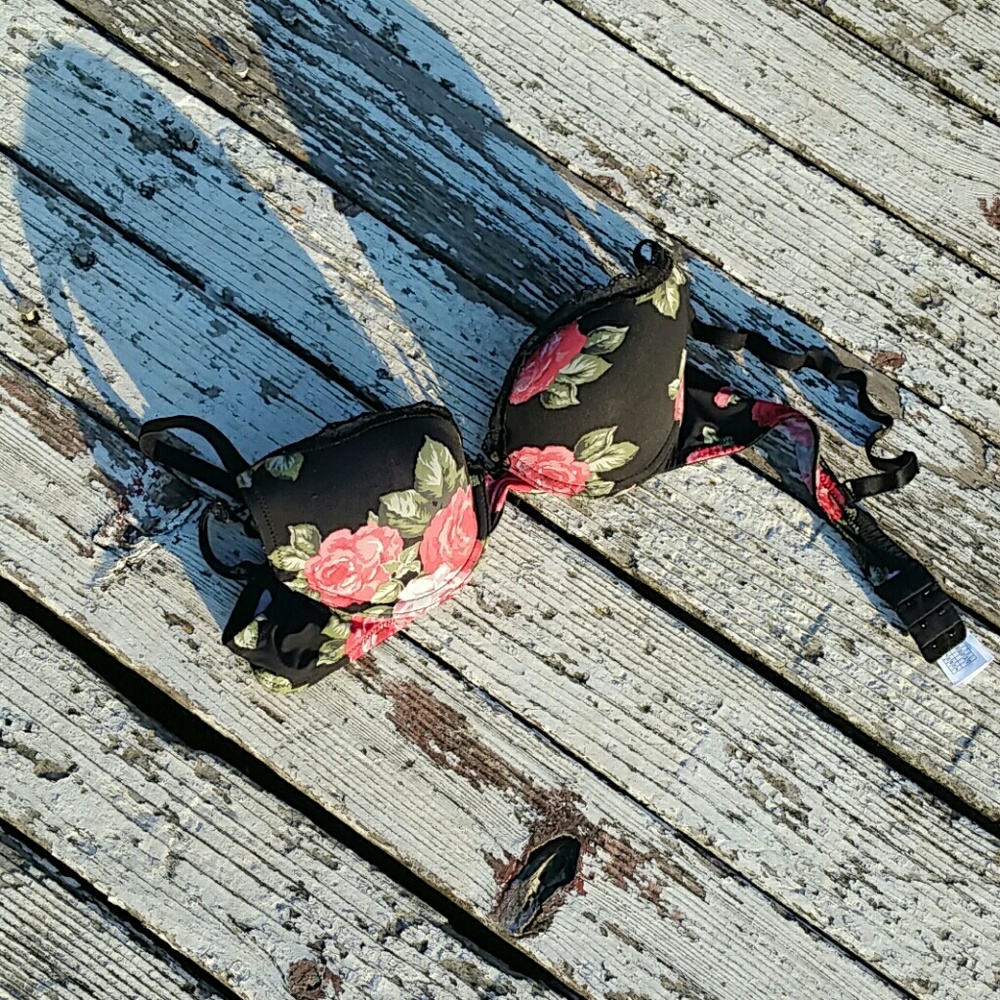 Forever 21 flower bra